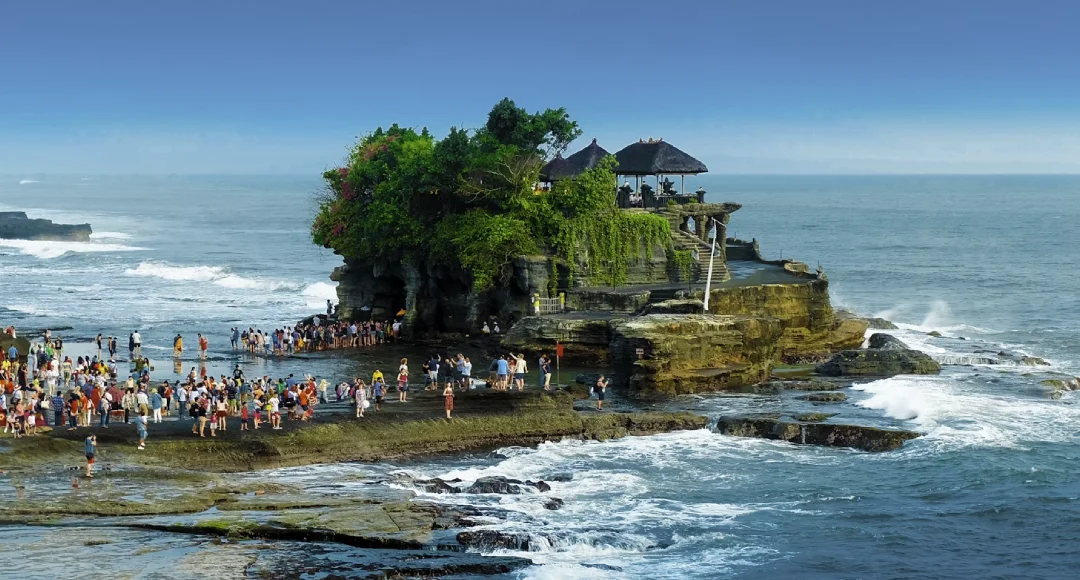 destinasi wisata bali tanah lot