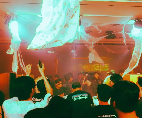 Kafe Hits jabodetabek Ding Dong Cafe