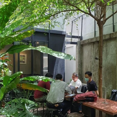 Tempat Wisata di jakarta Three Folks