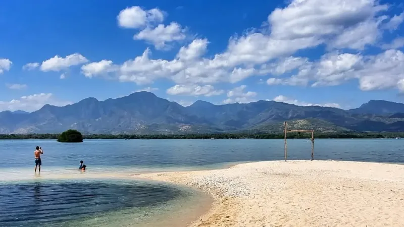 destinasi wisata bali Gili Putih Sumberkima