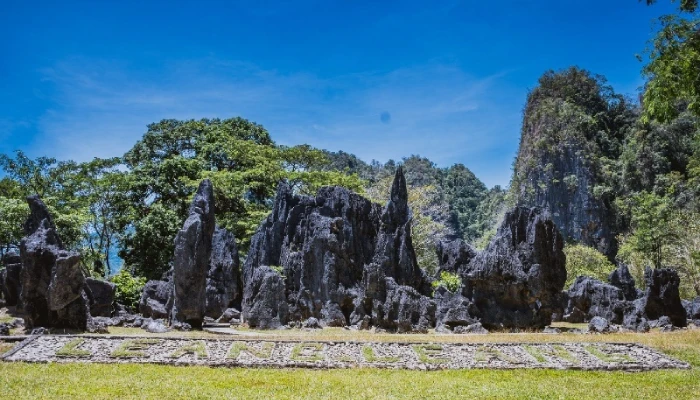 tempat wisata makassar Taman Arkeologi Leang Leang