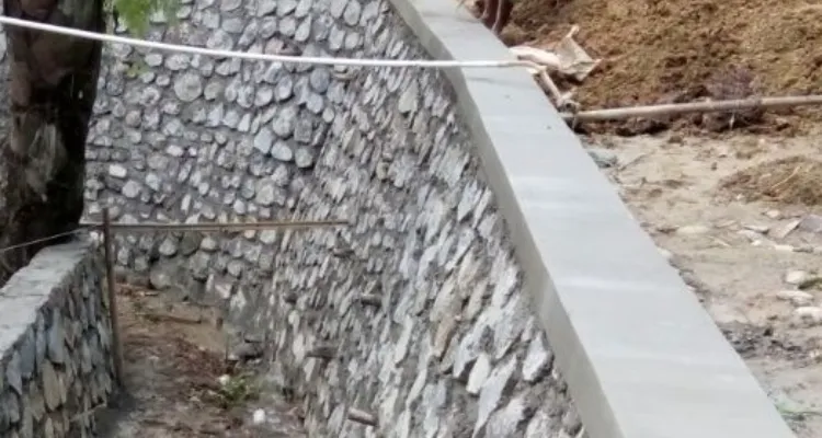 Perhatikan Kemiringan Pondasi