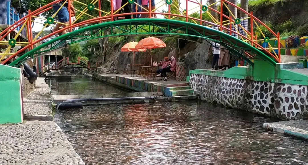 Mengintip Keunikan Water Gong, Wisata Air Hits di Klaten