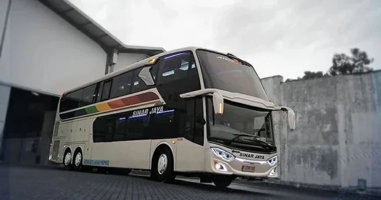 jenis bus Bus Tingkat (Double Decker)