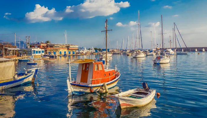 Dermaga Cantik dan Fotogenic Piraeus, Athena, Yunani