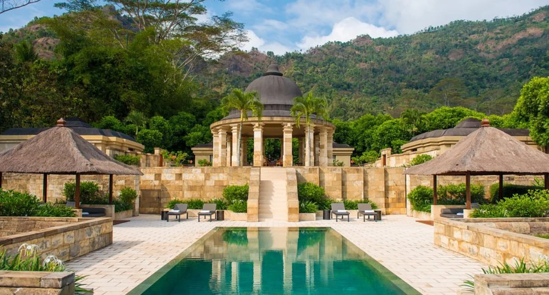 9 Hotel Mewah di Indonesia yang Paling Lengkap Fasilitasnya